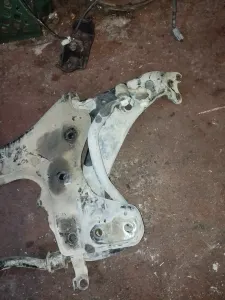 TOYOTA COROLLA 1995 ÇIKMA SOL SALINCAK 1993 - 1994 - 1995 - 1996 - 1997 - 1998 Arası Modellerle Uyumludur