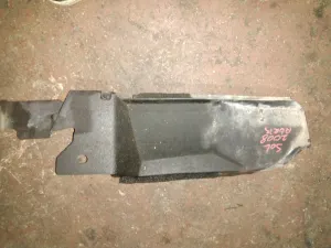 TOYOTA AURIS 2008 ÇIKMA ÇAMURLUK İÇİ PLASTİĞİ SOL 2007 - 2008 - 2009 - 2010 - 2011 - 2012 Arası Modellerle Uyumludur