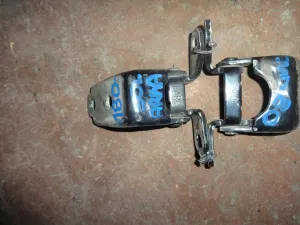 HONDA CIVIC 2007 ÇIKMA SOL ARKA KAPI ALT MENTEŞESİ 2006 - 2007 - 2008 Arası Modellerle Uyumludur
