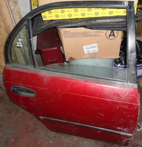 TOYOTA COROLLA 1995 ÇIKMA SAĞ ARKA KAPI 1993 - 1994 - 1995 - 1996 - 1997 - 1998 Arası Modellerle Uyumludur