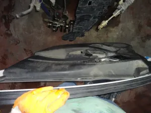 MAZDA 3 2014 ÇIKMA HAFİF HASARLI SAĞ ÖN KAPI 2014 - 2015 - 2016 Arası Modellerle Uyumludur