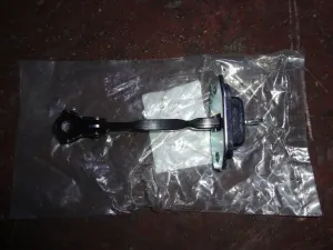 TOYOTA HILUX 2007 YENİ YAN SANAYİ ÖN KAPI GERGİ DEMİRİ 2006 - 2007 - 2008 - 2009 - 2010 - 2011 Arası Modellerle Uyumludur