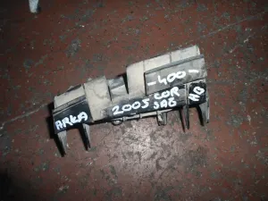 TOYOTA COROLLA HB 2006 ÇIKMA SAĞ ARKA YAN TAMPON BRAKETİ 2005 - 2006 - 2007 Arası Modellerle Uyumludur