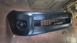 TOYOTA HILUX 2011 YENİ YAN SANAYİ ÖN TAMPON 2010 - 2011 Arası Modellerle Uyumludur