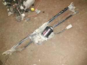 TOYOTA CARINA 1997 ÇIKMA SİLECEK MEKANİZMASI 1995 - 1996 - 1997 - 1998 Arası Modellerle Uyumludur