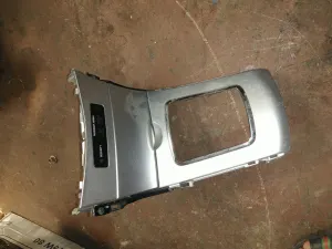 TOYOTA COROLLA 2012 ÇIKMA VİTES KOLU ÇERÇEVESİ 2011 - 2012 - 2013 Arası Modellerle Uyumludur