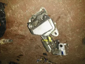 TOYOTA AURIS 2008 ÇIKMA SAĞ ARKA KOLTUK KİLİDİ 2007 - 2008 - 2009 - 2010 - 2011 - 2012 Arası Modellerle Uyumludur
