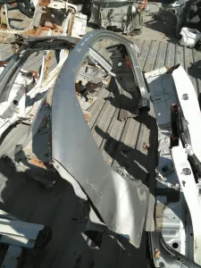 TOYOTA COROLLA 2006 ÇIKMA KOMPLE SAĞ PERVAZ 2005 - 2006 - 2007 Arası Modellerle Uyumludur