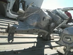 TOYOTA COROLLA 2006 ÇIKMA KOMPLE SAĞ PERVAZ 2005 - 2006 - 2007 Arası Modellerle Uyumludur