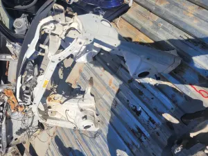 TOYOTA COROLLA 1999 ÇIKMA SAĞ PODYE 1999 - 2000 Arası Modellerle Uyumludur