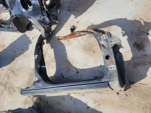 TOYOTA COROLLA 1999 ÇIKMA SAĞ ÖN KAPI BAĞLANTI DİREĞİ 1999 - 2000 Arası Modellerle Uyumludur