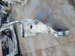 TOYOTA AURIS 2014 ÇIKMA SOL PODYE 2013 - 2014 - 2015 Arası Modellerle Uyumludur