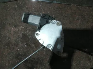 HONDA CIVIC 2004 ÇIKMA SOL ÖN CAM MOTORU 2004 - 2005 - 2006 Arası Modellerle Uyumludur