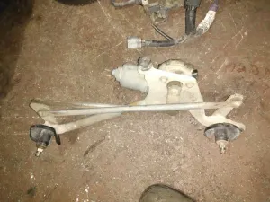 TOYOTA YARIS 2011 ÇIKMA ÖN SİLECEK MOTORU 2010 - 2011 Arası Modellerle Uyumludur