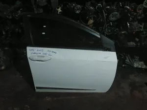 TOYOTA COROLLA 2014 ÇIKMA HAFİF HASARLI SAĞ ÖN KAPI 2013 - 2014 - 2015 - 2016 Arası Modellerle Uyumludur