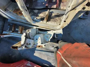MAZDA 2 2009 ÇIKMA HASARLI SAĞ PODYE 2009 - 2010 Arası Modellerle Uyumludur