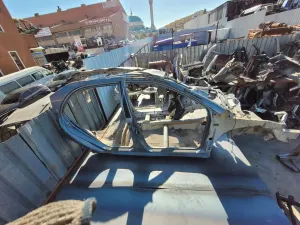 TOYOTA COROLLA 2004 ÇIKMA SAĞ PODYE 2002 - 2003 - 2004 - 2005 - 2006 - 2007 Arası Modellerle Uyumludur