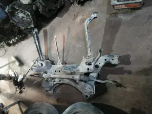 TOYOTA AURIS 2008 ÇIKMA ÖN TRAVEZ 2007 - 2008 - 2009 - 2010 Arası Modellerle Uyumludur